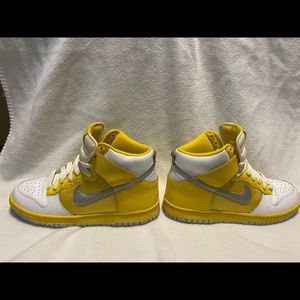 Nike Dunk Air Yellow